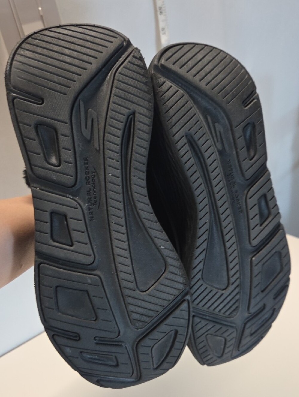 Skechers Black Faux-Fur Slip-On Ankle Booties Size 8 - Picture 6 of 8